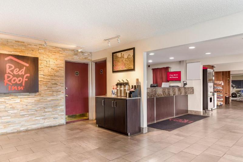 Отель Red Roof Inn Albuquerque Midtown