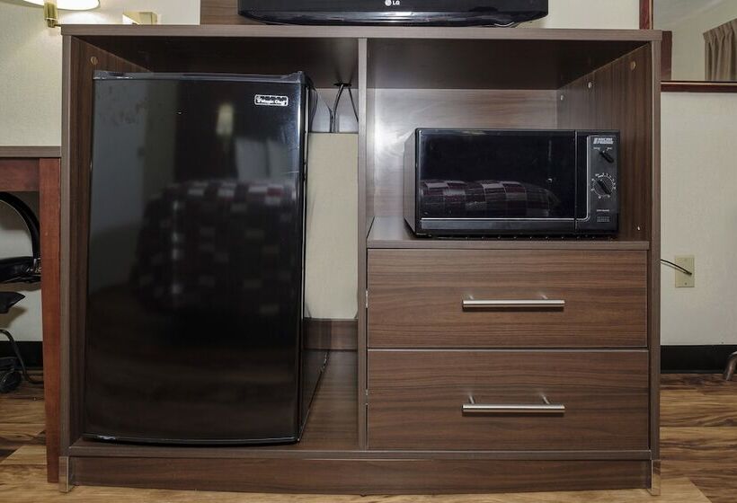 فندق Red Roof Inn Edgewood