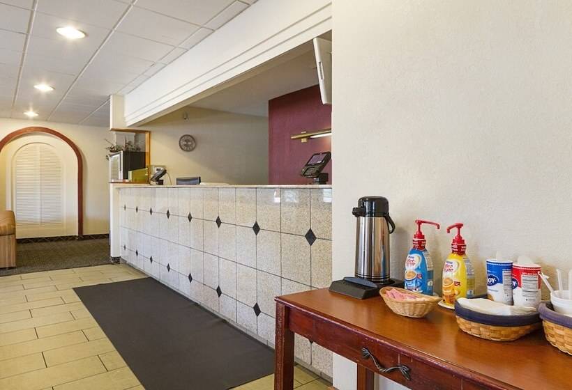 فندق Red Roof Inn Montgomery  Midtown