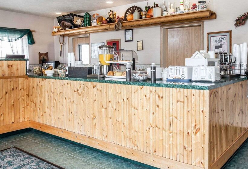 هتل Rodeway Inn & Suites Spokane Valley