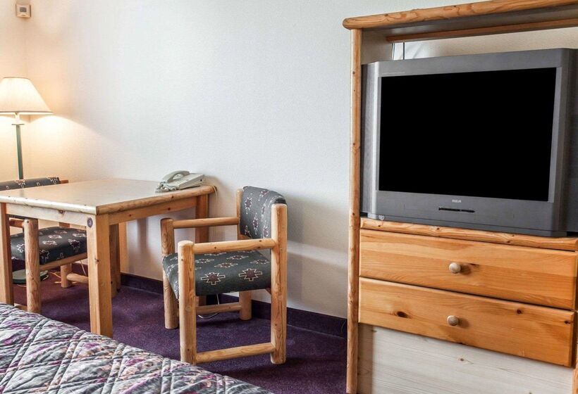 هتل Rodeway Inn & Suites Spokane Valley