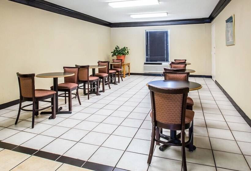 فندق Rodeway Inn Expo Center