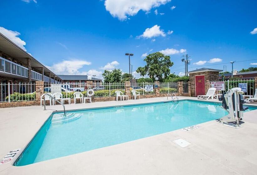 فندق Rodeway Inn Expo Center