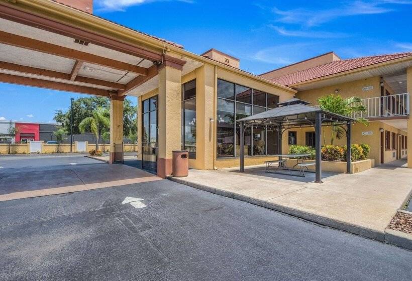 فندق Rodeway Inn Port Richey North
