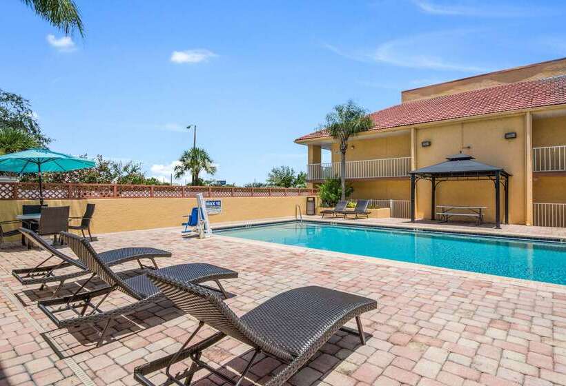 فندق Rodeway Inn Port Richey North