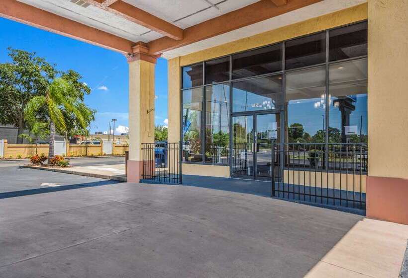 فندق Rodeway Inn Port Richey North