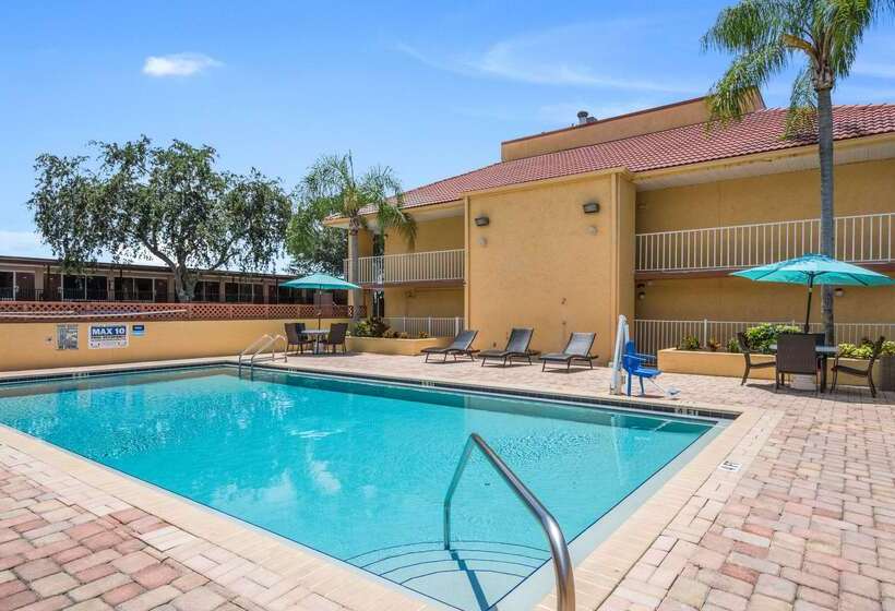 فندق Rodeway Inn Port Richey North