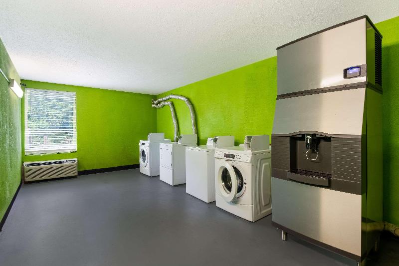 فندق Rodeway Inn Roanoke Airport