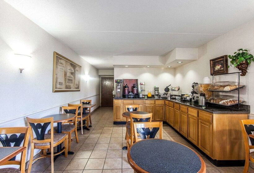 فندق Rodeway Inn