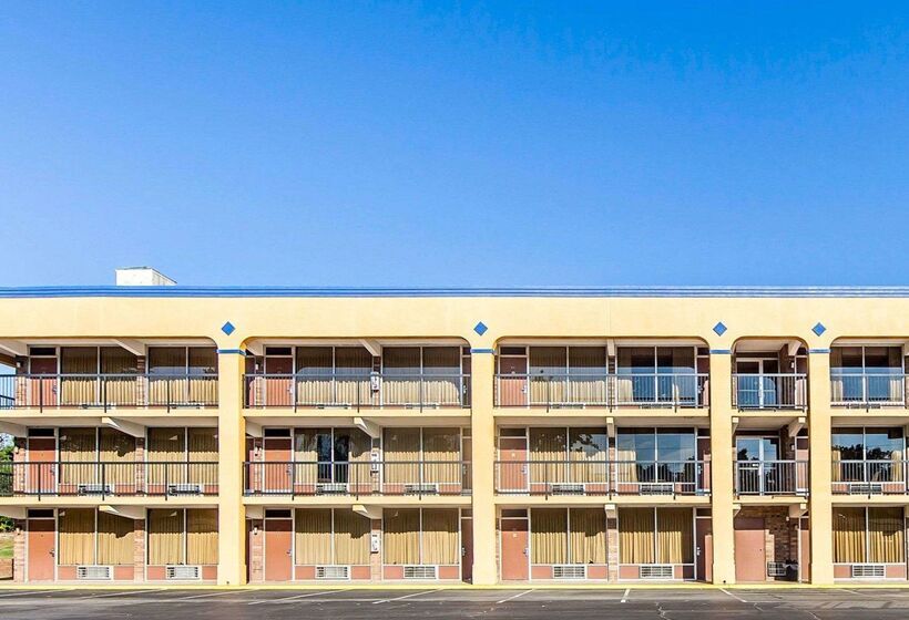 فندق Rodeway Inn