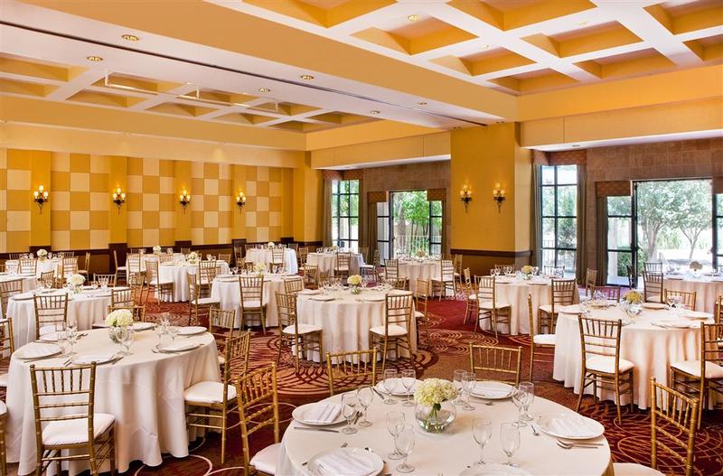 هتل Sheraton Crescent