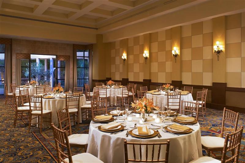 هتل Sheraton Crescent