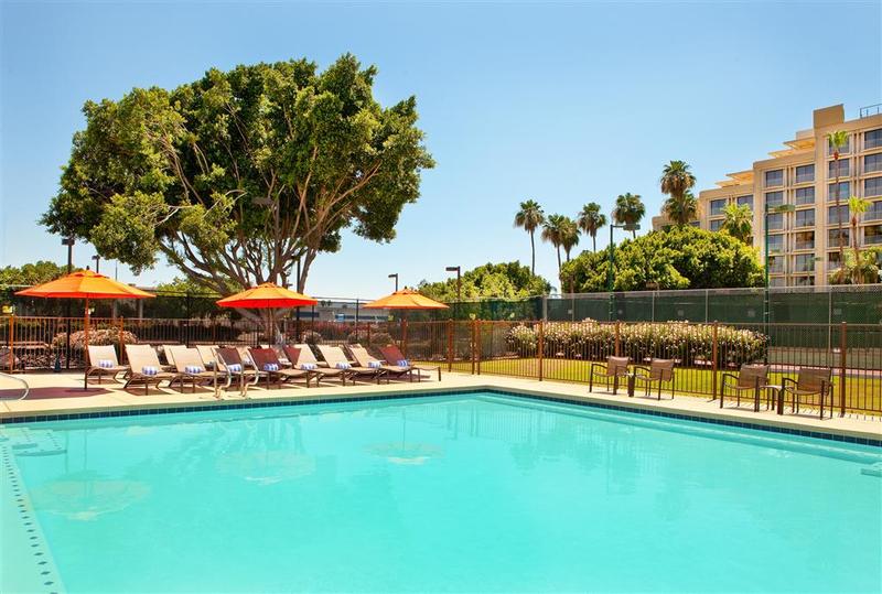 هتل Sheraton Crescent