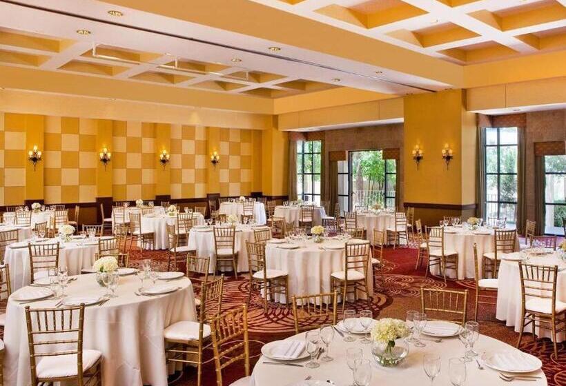 هتل Sheraton Crescent