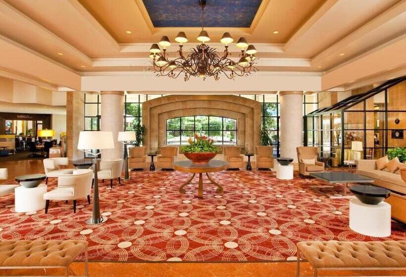 هتل Sheraton Crescent