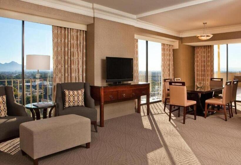 هتل Sheraton Crescent