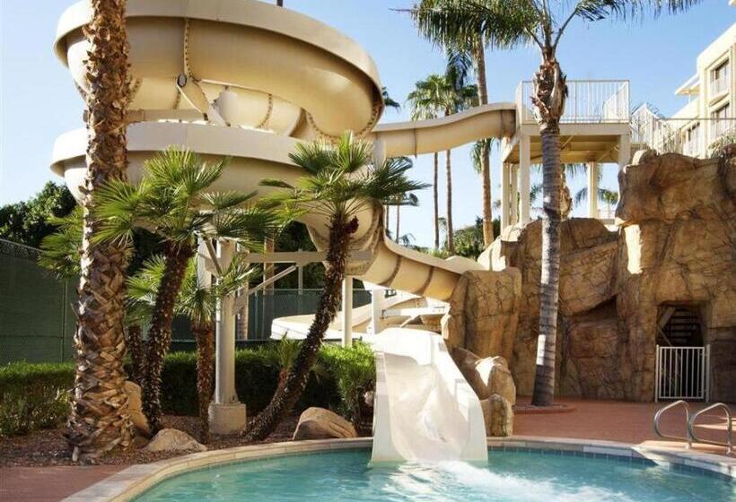 هتل Sheraton Crescent