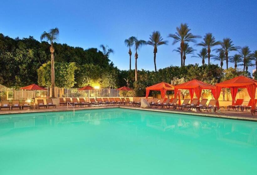 هتل Sheraton Crescent