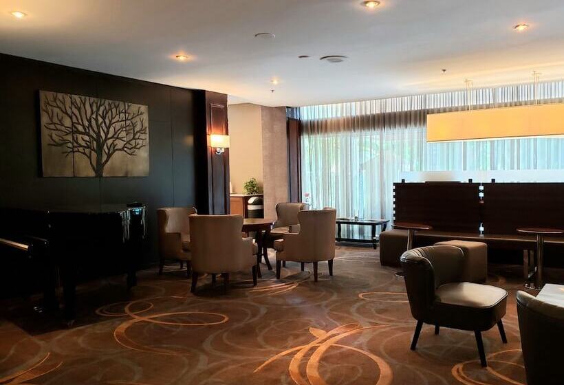 فندق Sheraton Ontario Airport