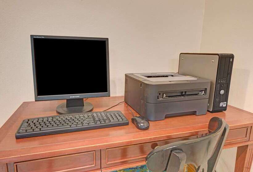 בית מלון כפרי Super 8 By Wyndham Indianapolis South