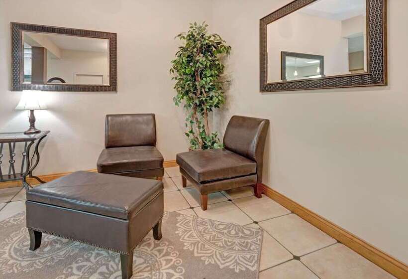 בית מלון כפרי Super 8 By Wyndham Indianapolis South