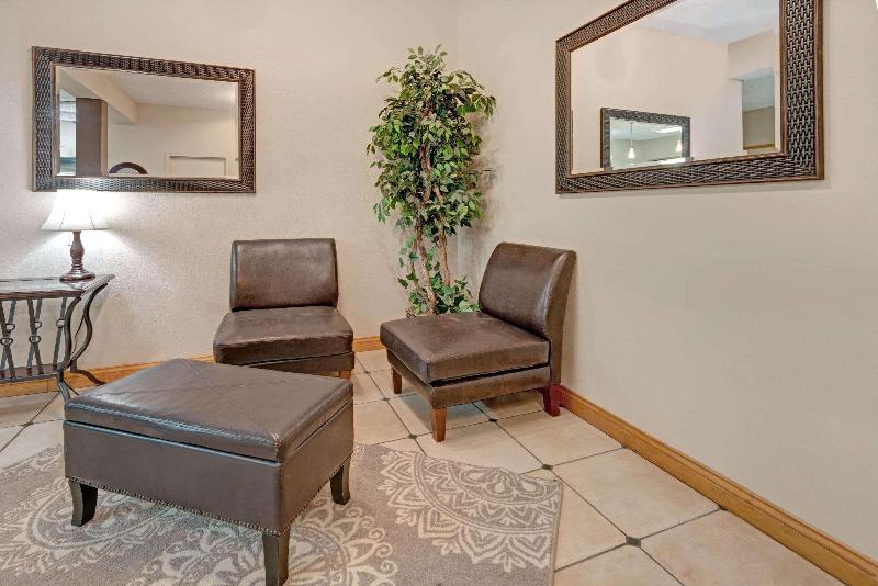 فندق Super 8 By Wyndham Indianapolis South