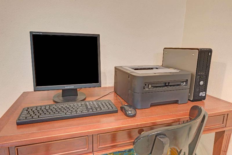 בית מלון כפרי Super 8 By Wyndham Indianapolis South