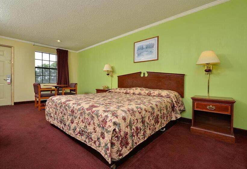 هتل Super 8 Camden Ar