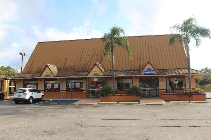 فندق Tampa Inn Near Busch Gardens