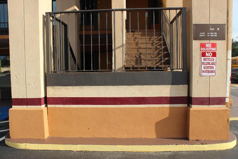 فندق Tampa Inn Near Busch Gardens