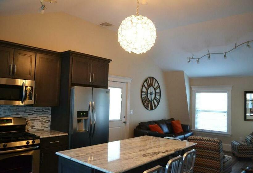 فندق The Inn At Crystal Cove On Boston Harbor