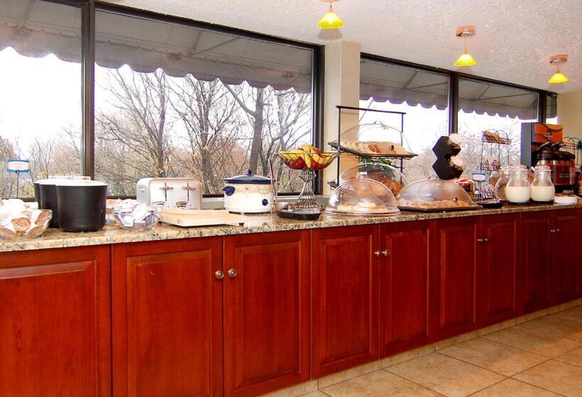בית מלון כפרי The View Inn & Suites Bethlehem / Allentown / Lehigh Airport