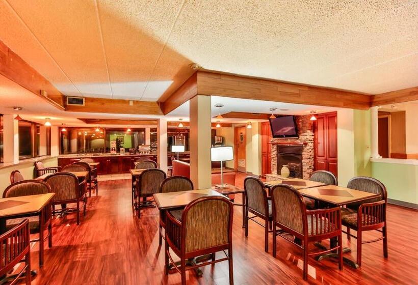 בית מלון כפרי The View Inn & Suites Bethlehem / Allentown / Lehigh Airport