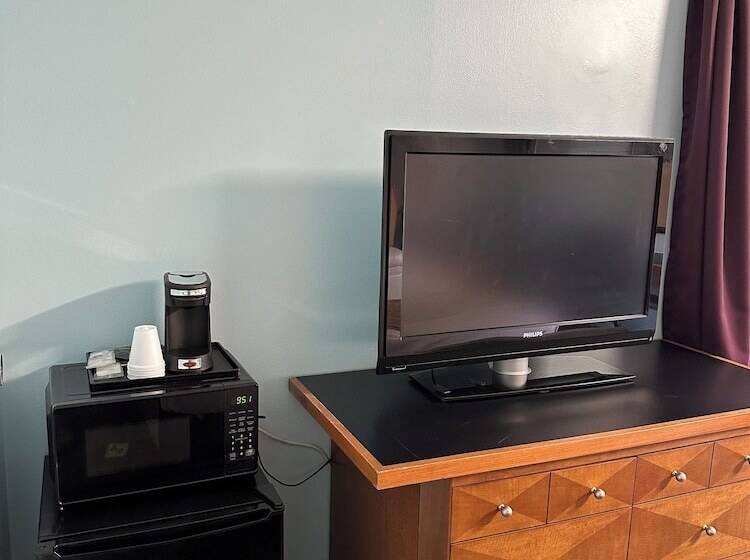 فندق Travel Inn & Suites