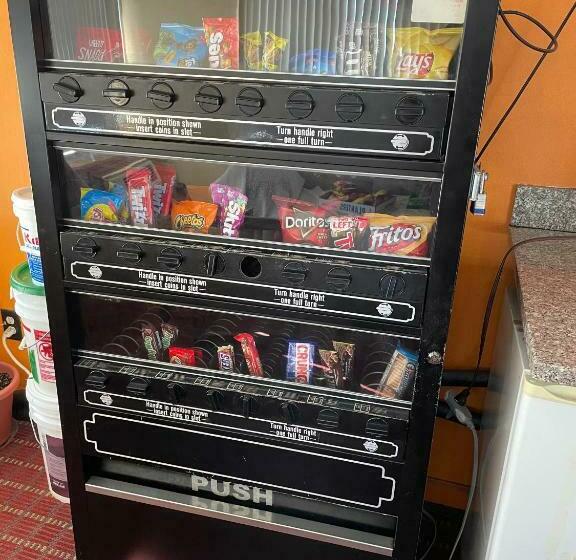 فندق Travelers Inn