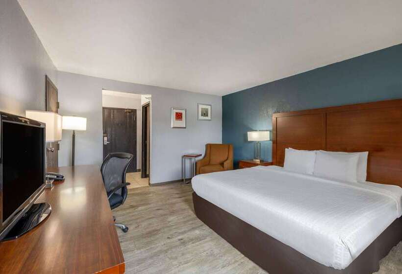 فندق Travelodge By Wyndham Brooklyn Center
