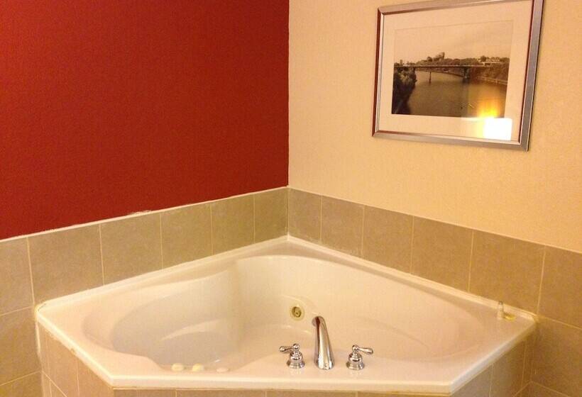 فندق Travelodge By Wyndham Brooklyn Center