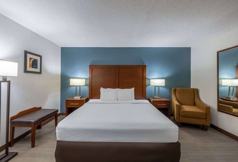 فندق Travelodge By Wyndham Brooklyn Center