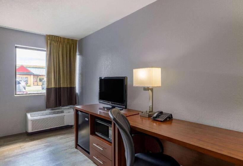 فندق Travelodge By Wyndham Brooklyn Center