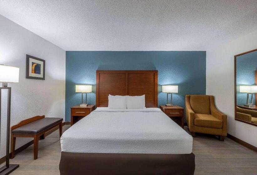 فندق Travelodge By Wyndham Brooklyn Center