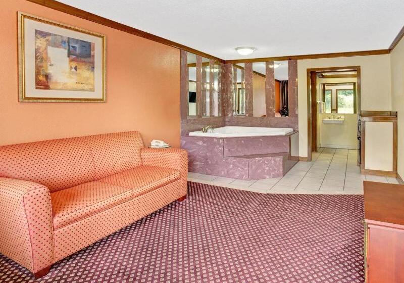 فندق Travelodge By Wyndham Sellersburg / Louisville North