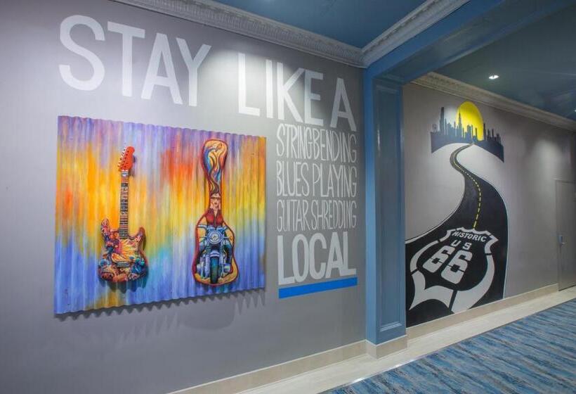 هتل Versey Chicago Lincoln Park