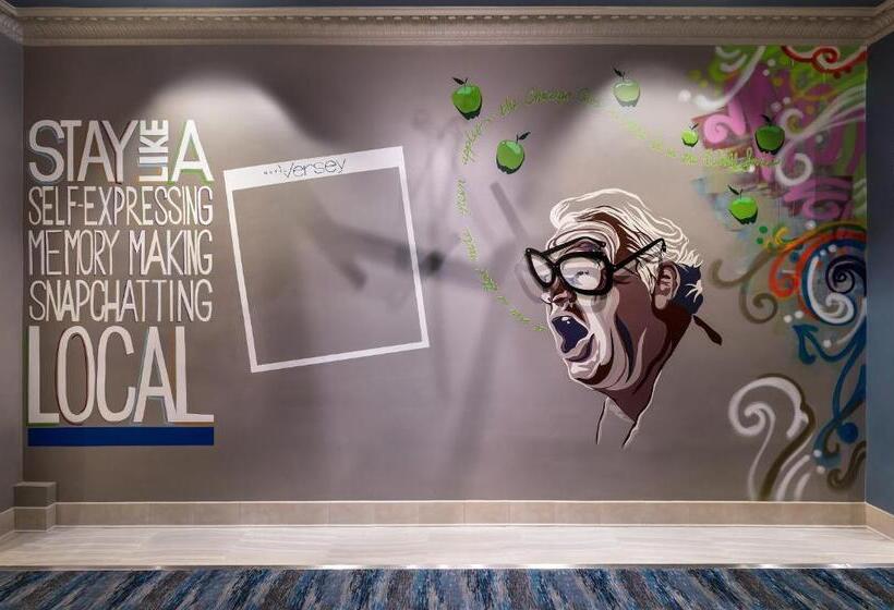 هتل Versey Chicago Lincoln Park