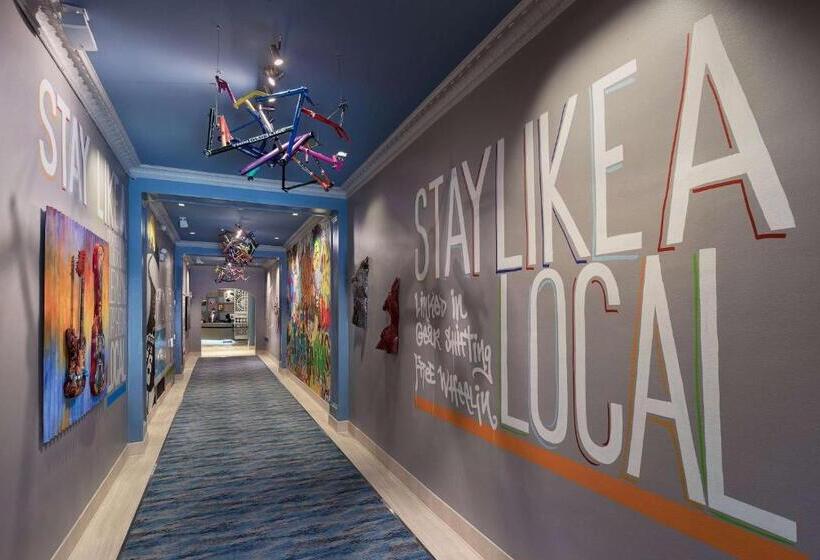 هتل Versey Chicago Lincoln Park