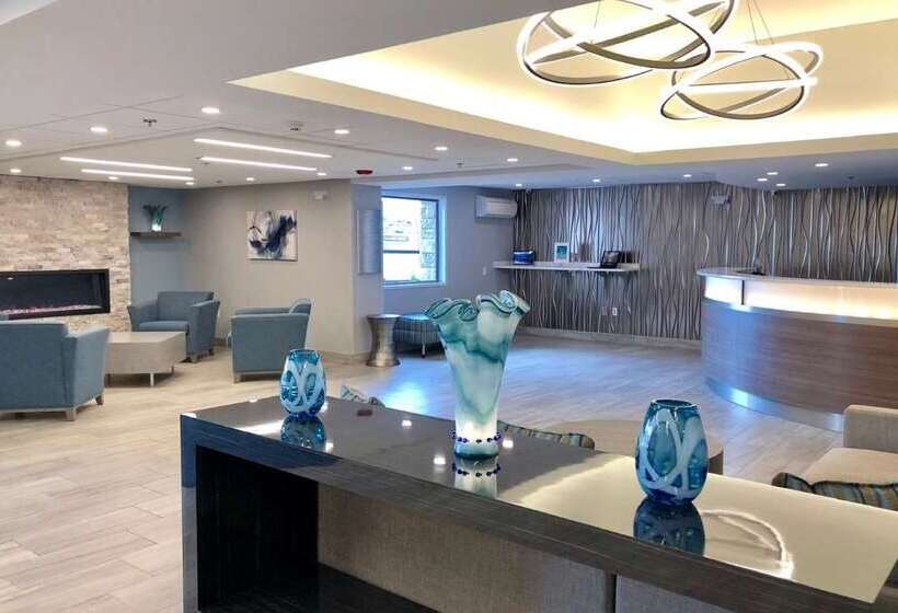 Отель Wingate By Wyndham Detroit Metro Airport