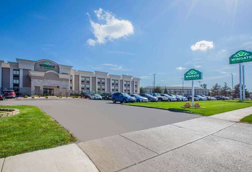 Отель Wingate By Wyndham Detroit Metro Airport