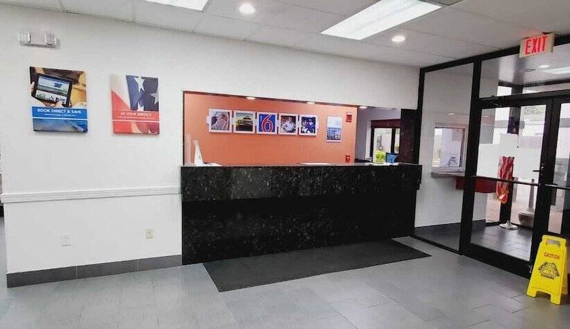 Motel 6 Memphis, Tn Graceland