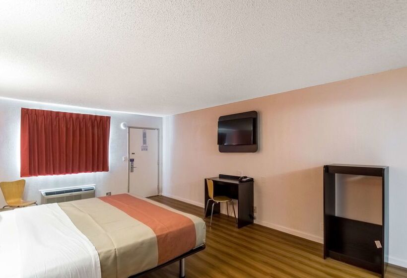 فندق على الطريق Whitten Inn