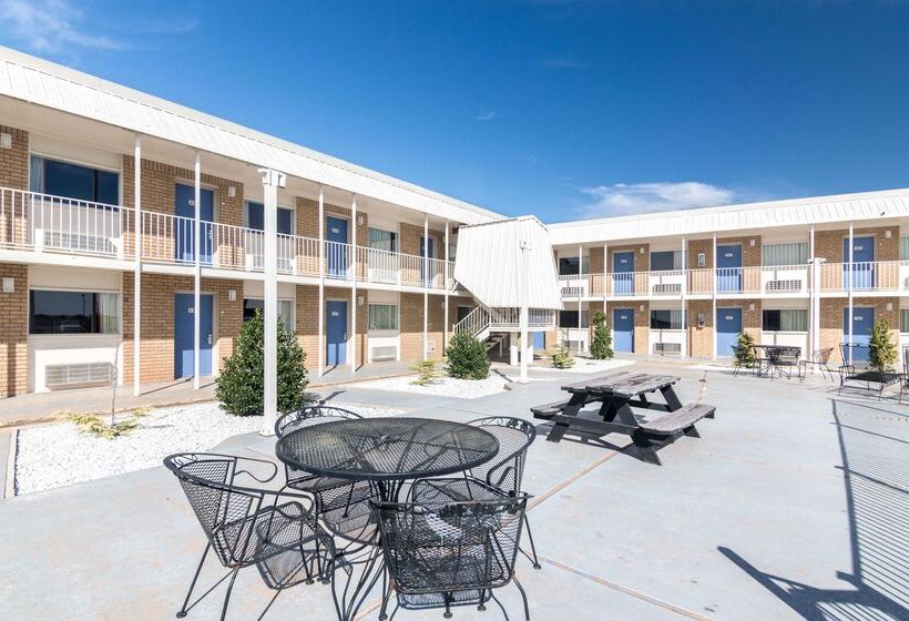 فندق على الطريق Whitten Inn