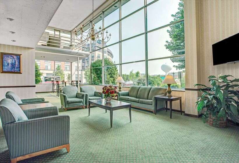 모텔 Days Inn By Wyndham Arlington/washington Dc